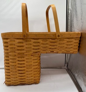 lot 248 image: Longaberger Stair Step Basket 1999