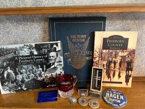 lot 284 image: 2nd Lot Freeborn County Albert Lea Books and Local Advertising Items