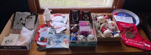 lot 257 image: LOT Assorted Christmas