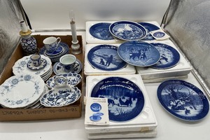 lot 303 image: 8 Vintage Royal Copenhagen Plates and Blue Picture Plates