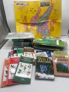 lot 435 image: 1966 Leech Lake Color Contour Guide Map 8 Laminate Pocket Naturalist Guides