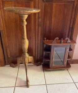 lot 360 image: Small Pedestal Plant Stand and Small Curio Wall Cabinet
