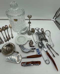 lot 421 image: Polinia Poland Crystal Ice Bucket and Misc