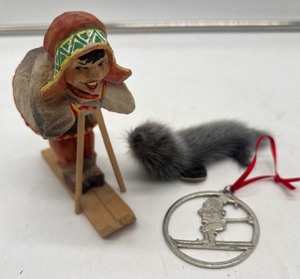 lot 479 image: Hand Carved Skier Henning Norway