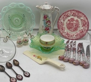 lot 429 image: Green Depression Glass, China, Collectors Spoons and Candle Holders