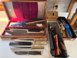 lot 431 image: Assorted Knife Lot 35 Pieces