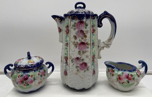 lot 318 image: Nippon ChocolateCoffee Pot Cream and Sugar