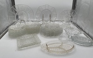 lot 330 image: Vintage 28 Pieces of Federal Glass Columbia Clear Dishes