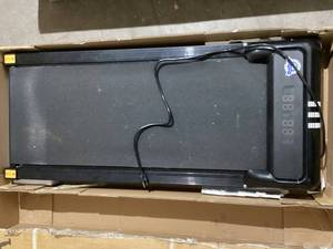 lot 404 image: Under Desk Treadmill
