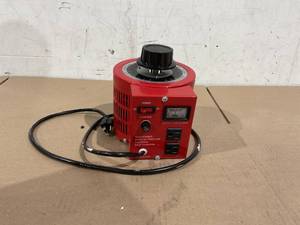 lot 125 image: 2000VA Variable AC Power Supply (TDGC2-2KM Metered Variac)