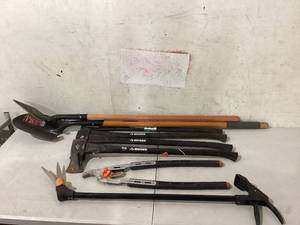 lot 298 image: Micellaneous Outdoor Tools
