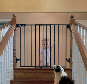 lot 338 image: Babelio 26-43 No Bottom Bar Baby Gate for Babies