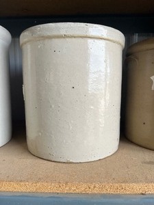 lot 32 image: 3 Gallon Red Wing Crock