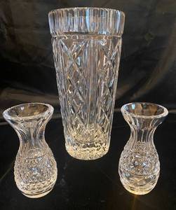 lot 25 image: Waterford Crystal 8 Flower Vase and 4 Alana Bud Vases (2)
