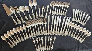 lot 4 image: Wallace Grand Baroque Sterling Silver 8 pc place setting - 68 pieces total