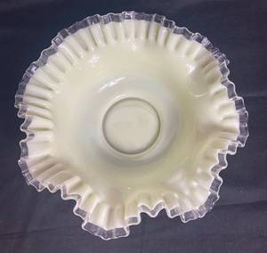 lot 35 image: Fenton 1940-1941 Ivory Crest Glass Ruffle Top 8.5 Bowl and 12 Round Platter Uranium Glass