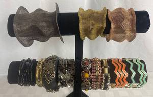 lot 50 image: Bracelet Bundle-12 individual bracelets or bracelet combinations