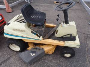 lot 35 image: Cub Cadet Lawnmower for parts or repair