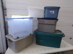 lot 58 image: Totes with Covers