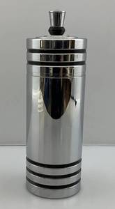 lot 15 image: 1930s Art Deco Chase Gaiety Chrome Cocktail Shaker