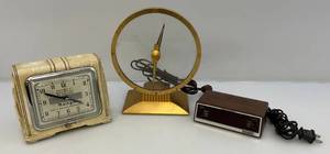 lot 16 image: Misc. Vintage Clocks (One Has Cracked Glass)