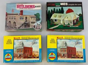 lot 26 image: Misc. HO Train Buildings In Original Boxes