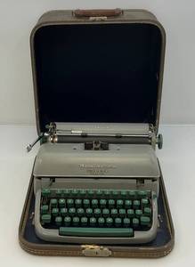 lot 55 image: Vintage Remington Letter - Ritter Deluxe Portable Typewriter