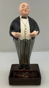 lot 67 image: Vintage Porcelain Butler Business Card Holder,Circa 1960s