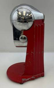 lot 73 image: 1960s Rival Ice-O-Mat