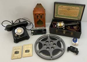 lot 132 image: Misc. Vintage Items