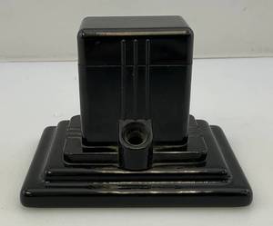 lot 133 image: Vintage Gregory FOUNT-O-INK Art Deco Ceramic And Bakelite Inkwell