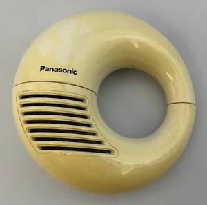 lot 213 image: Vintage WHITE Panasonic Toot-A-Loop  Transistor Radio (WORKS) White Is Yellowed