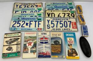 lot 217 image: Vintage Automotive Items Including Standard Oil, Texaco Road Maps & More
