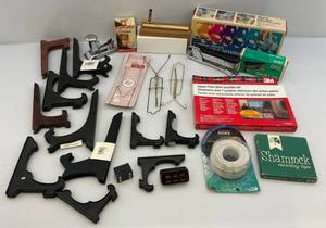 lot 233 image: Misc. Vintage Items