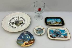 lot 260 image: Misc. Vintage Worlds Fair & Expo 67  Items