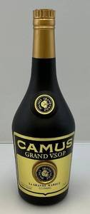 lot 278 image: Vintage Unique Camus Grand V.S.O.P. Wine Bottle Transistor Radio (Works)