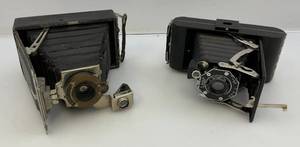 lot 298 image: Vintage Cameras