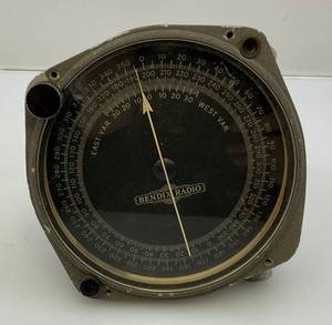 lot 299 image: Azimuth Control, Radio Compass, Type MN-22a