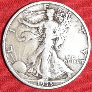 Lot of (1) 1935P 90% Silver Walking Liberty Half Dollar