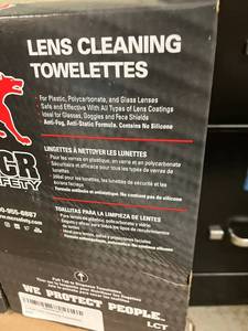 Lens Cleaning Towelettes