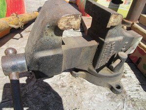 Bench Vise