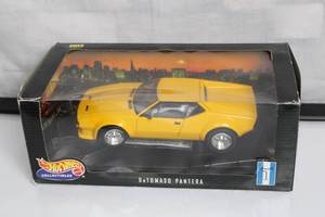 DeTomaso Pantera Die-Cast 118
