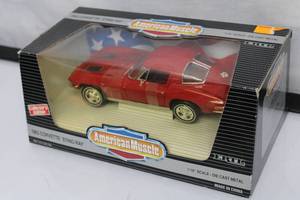 1963 Corvette Sting Ray Die-Cast 118