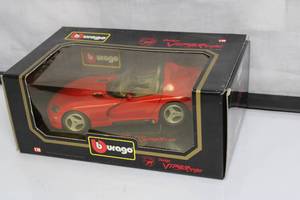 burago 1992 Dodge Viper RT10 Die-Cast 118