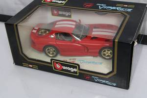 burago 199 Dodge Viper GTS Coupe Die-Cast 118