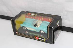 1957 burago Chevy Corvette Die-Cast 118