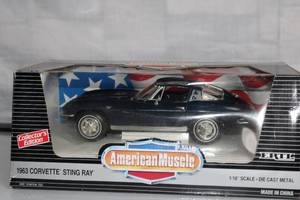 1963 Corvette Sting Ray Die-Cast 118