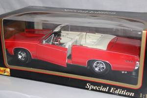 1965 Pontiac GTO Convertible - Hurst Edition Die-Cast 118