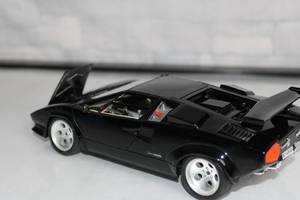 1998 burago Lamborghini Comtach Die-Cast 124