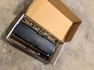 Apollo 16-Port PEX-B Manifold with 12 in. Brass Ball Valves  Customer Returns See Pictures